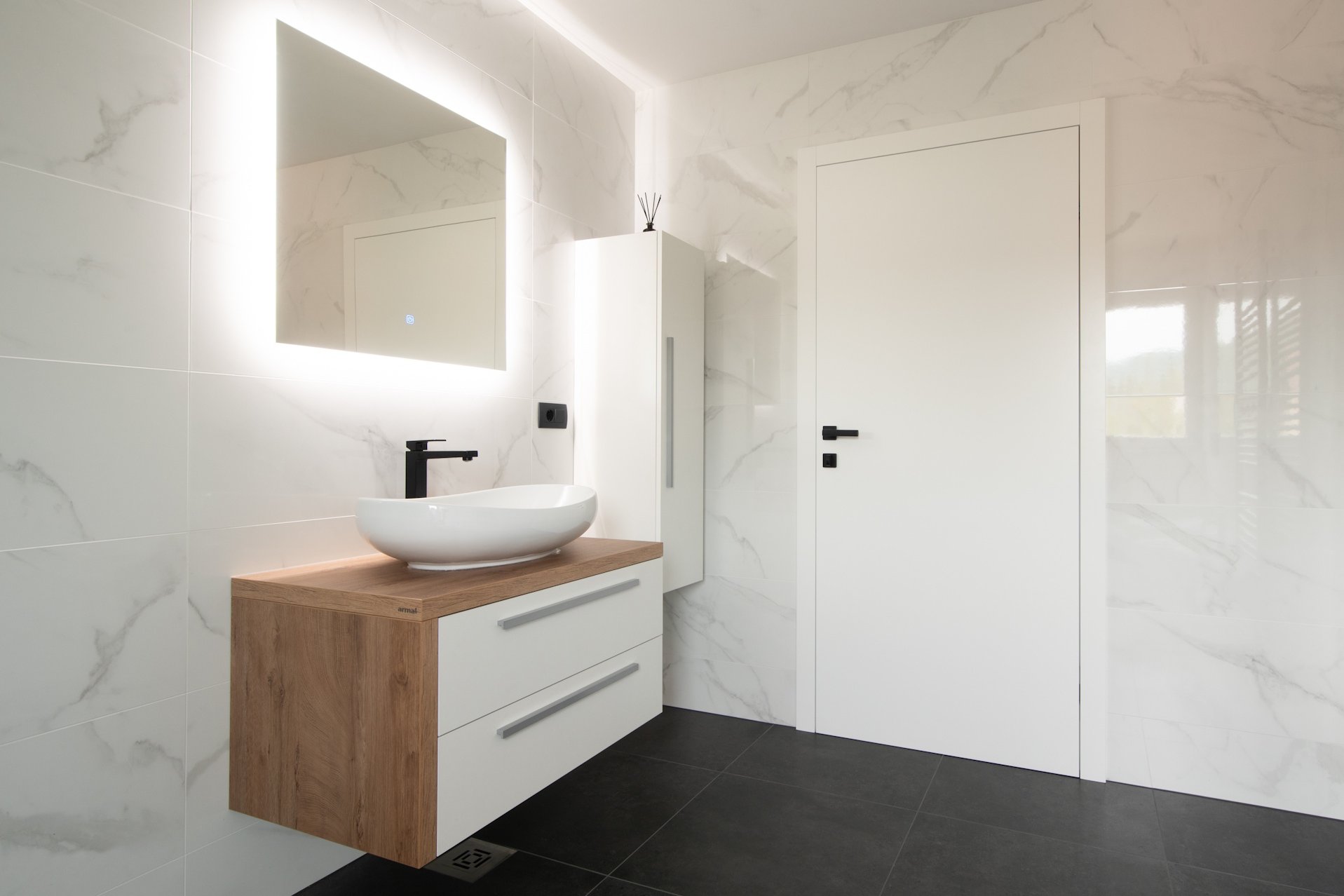 HolzPartner in Rathenow bietet hochwertige Innentüren für Berlin und Brandenburg – modern, klassisch oder individuell, immer in bester Qualität. Gestalten Sie Ihre Wohnräume mit Türen, die Stil und Funktion perfekt miteinander verbinden.